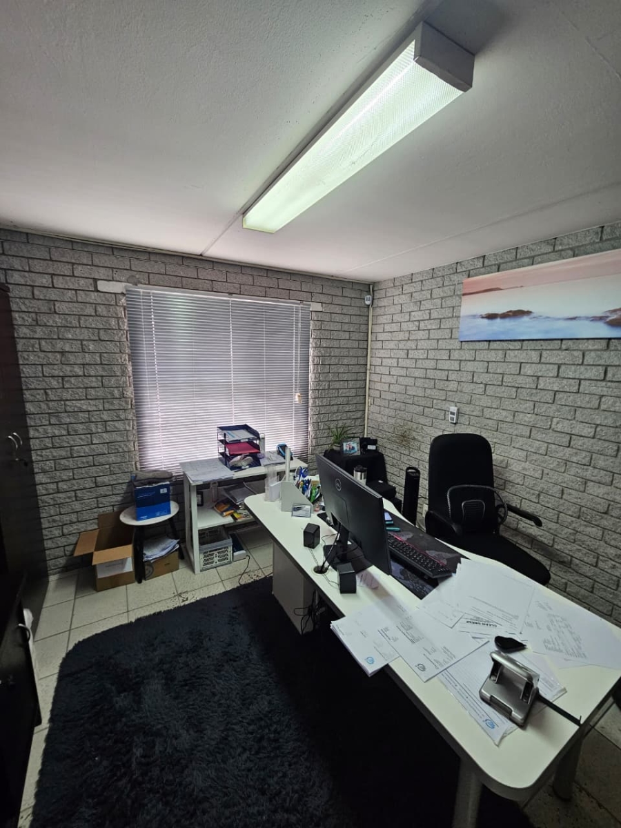 To Let commercial Property for Rent in Brackenfell Central Western Cape